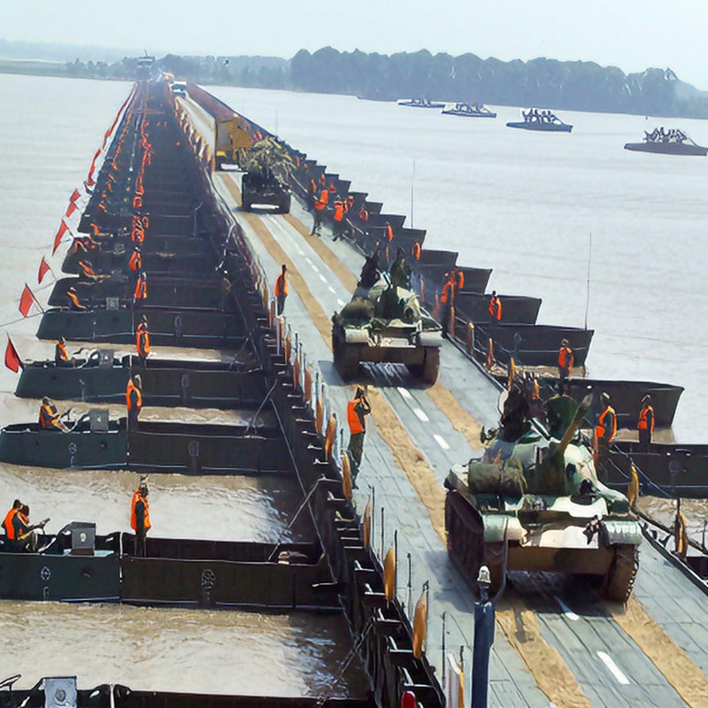 What is Polycarboxylate High-Performance Water Reducer (Standard Type), and what are its main advant